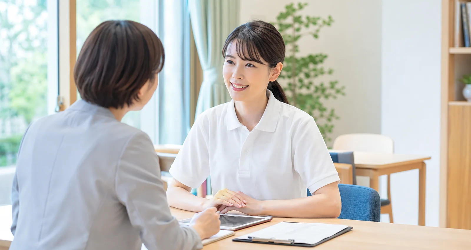 未経験から介護職求人を探す方法｜研修・資格支援を比較